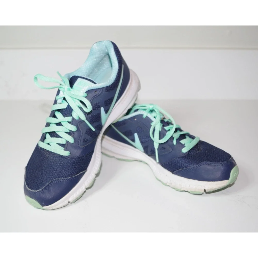 Nike Dart 11 Women's Size 7 Running Shoes Navy Blue Menta Green